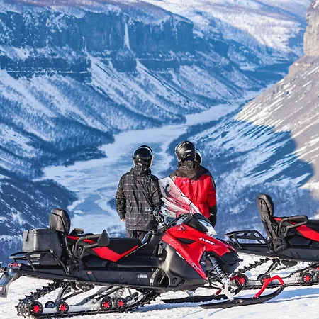 منتجع Sorrisniva Arctic Wilderness 3*
